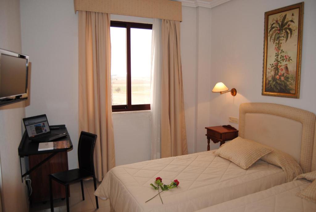 Hotel Cristina-Enea Valdeganga Camera foto