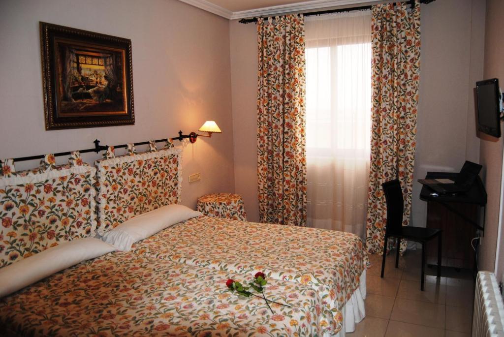 Hotel Cristina-Enea Valdeganga Camera foto